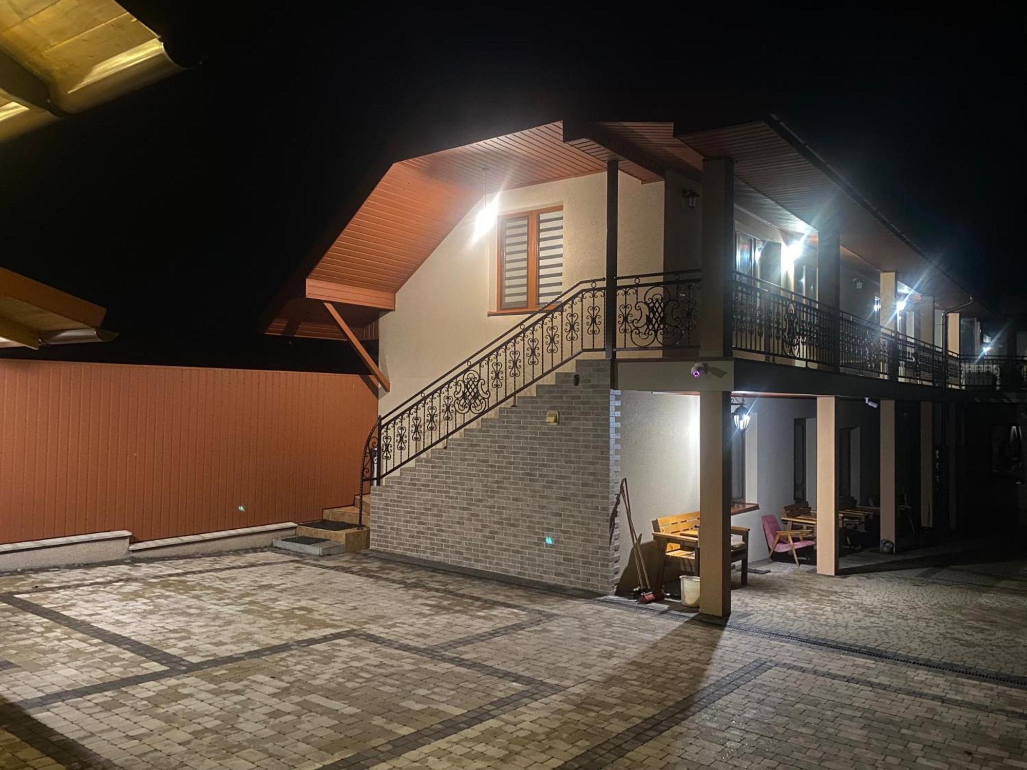 Садиба У Дохтора Відпочинок У Карпатах Golubinoye Exteriér fotografie